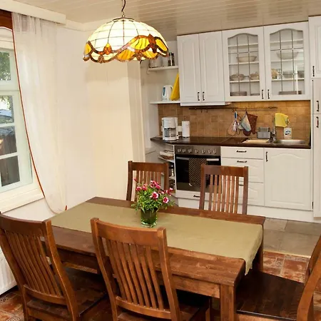 Pargi 5 * Курессааре