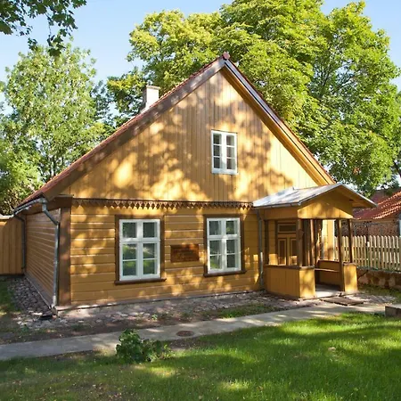 Pargi 5 Вилла Курессааре